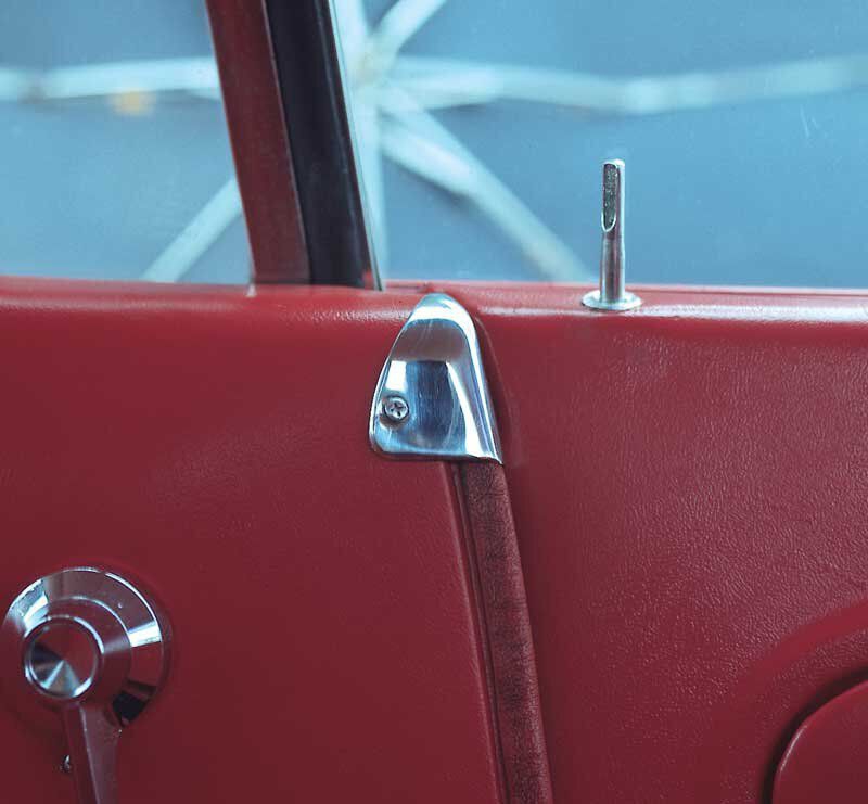 Endkappe Seitenwandverkleidung, 65-66 Coupe & Cabrio Endkappe Seitenwandverkleidung, 65-66 Coupe & Cabrio