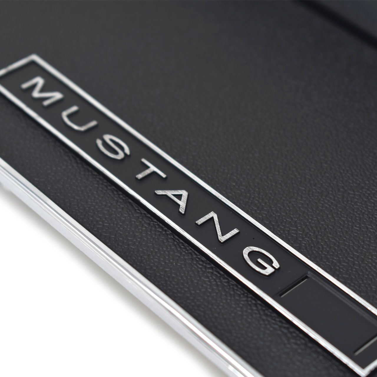 Armaturenbrettverkleidung Std., rechts, 67-68 Armaturenbrettverkleidung Std., rechts, 67-68