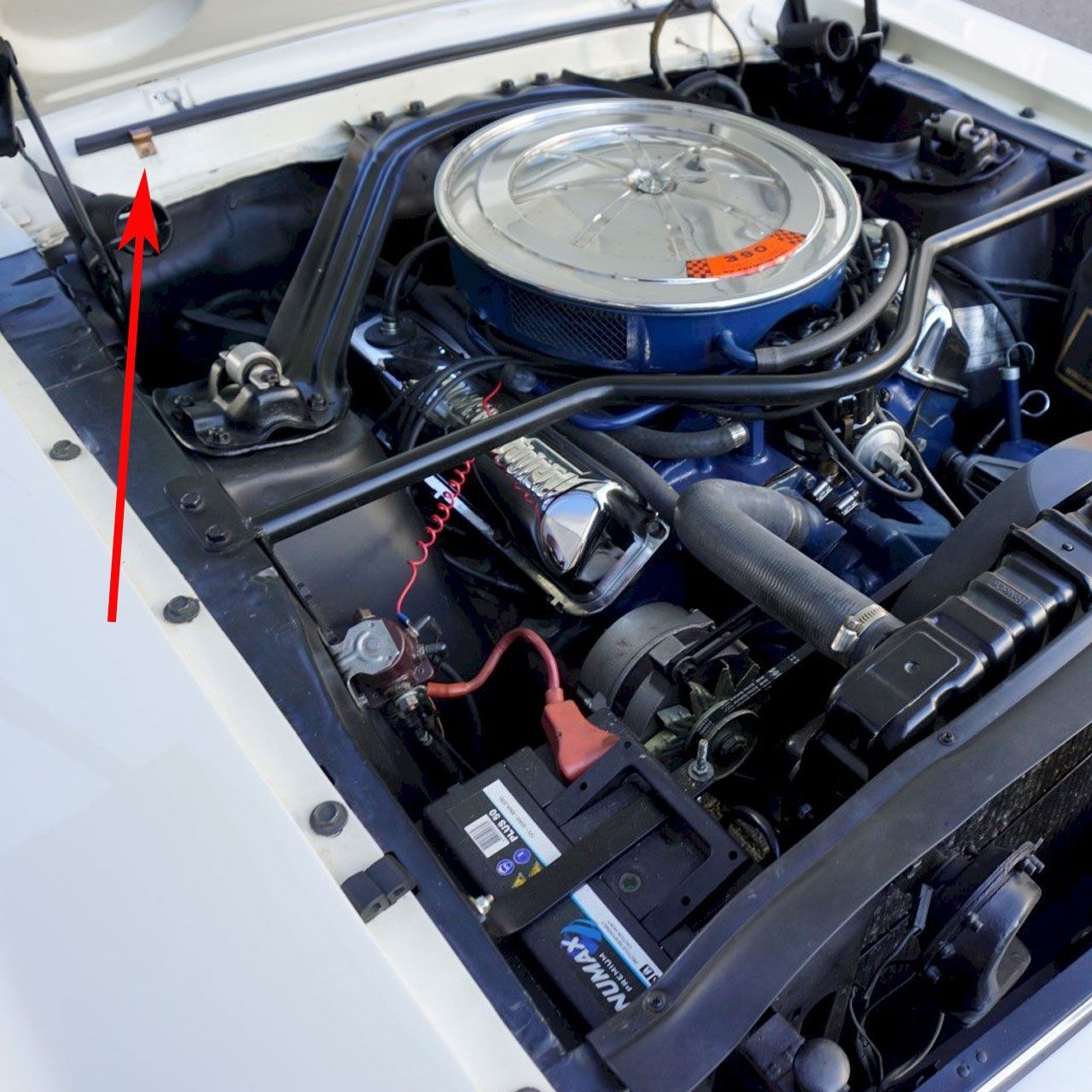 Masseklammer für Motorhaube-Windlauf, 67-68 - NEU