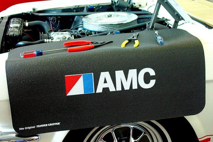 Kotflügelschoner mit - AMC -  Logo, Stück Kotflügelschoner mit - AMC -  Logo, Stück